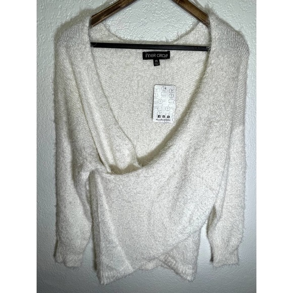 INNER CIRCLE Soft Fuzzy Wrap Sweater White, Med - Picture 4 of 9